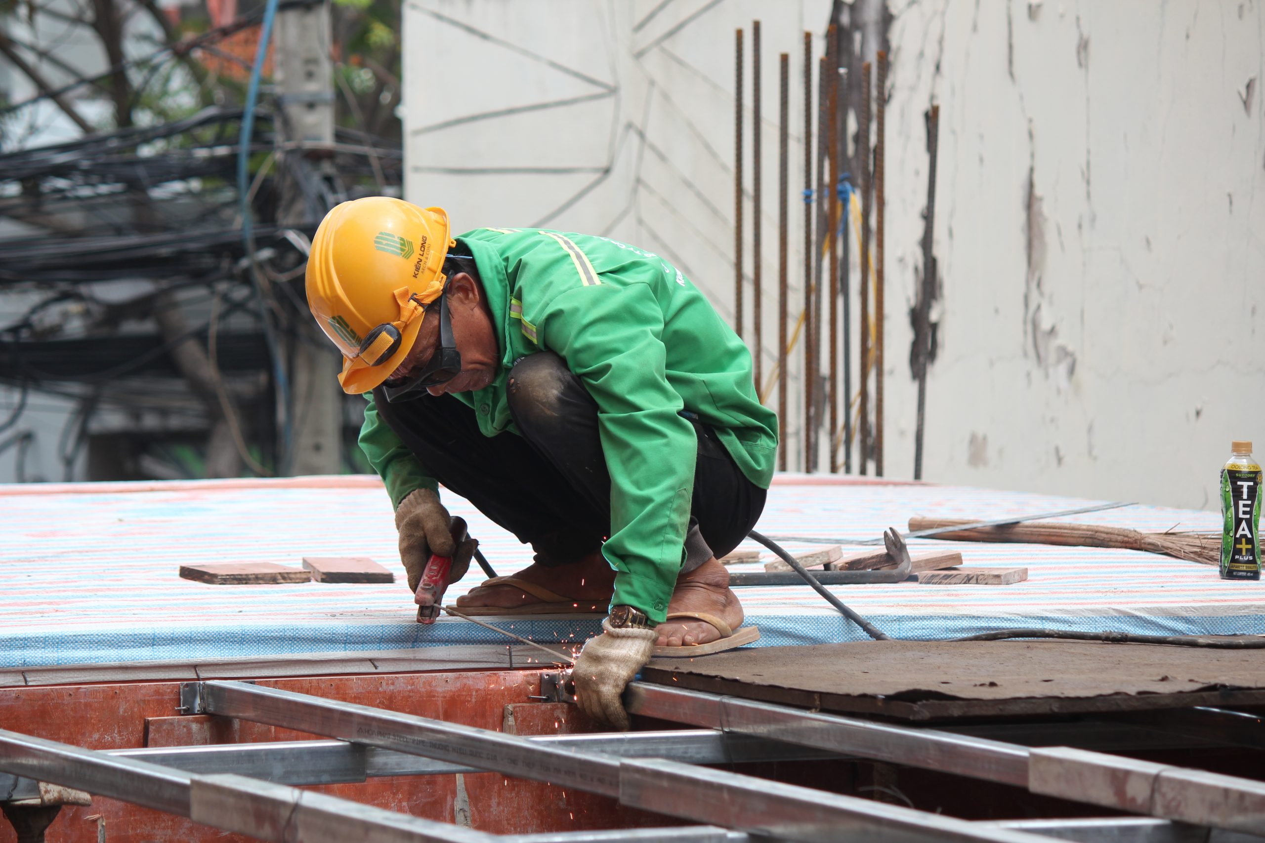 Xay nha 4 tang dep duong Pham Van Chi