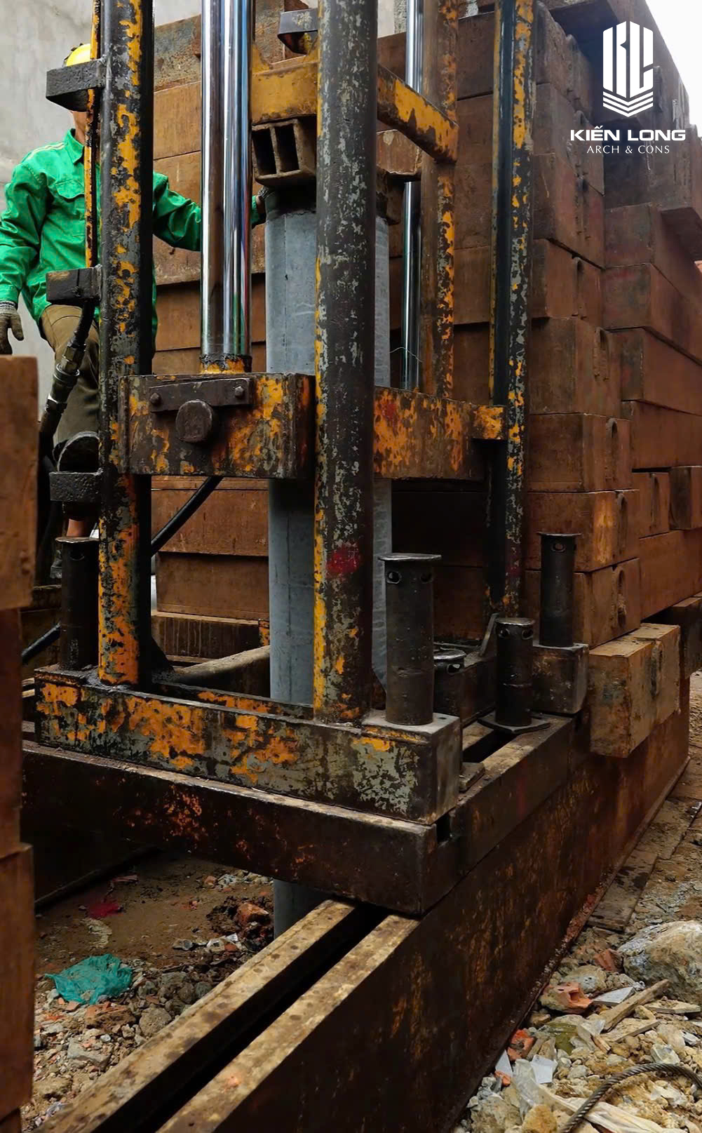 Cam kết từ Kiến Long