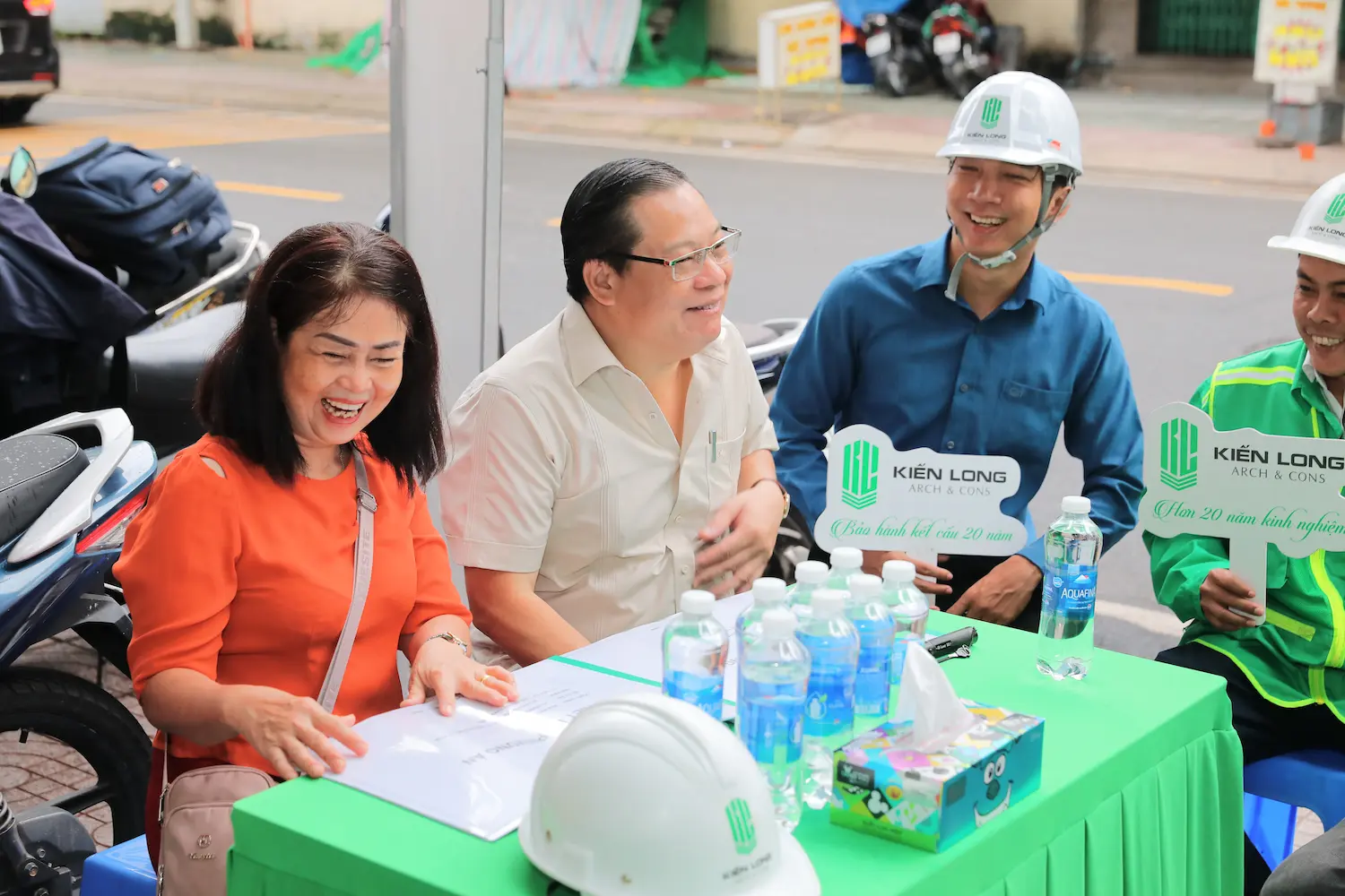 Lễ động thổ nhà phố tại Hàn Hải Nguyên