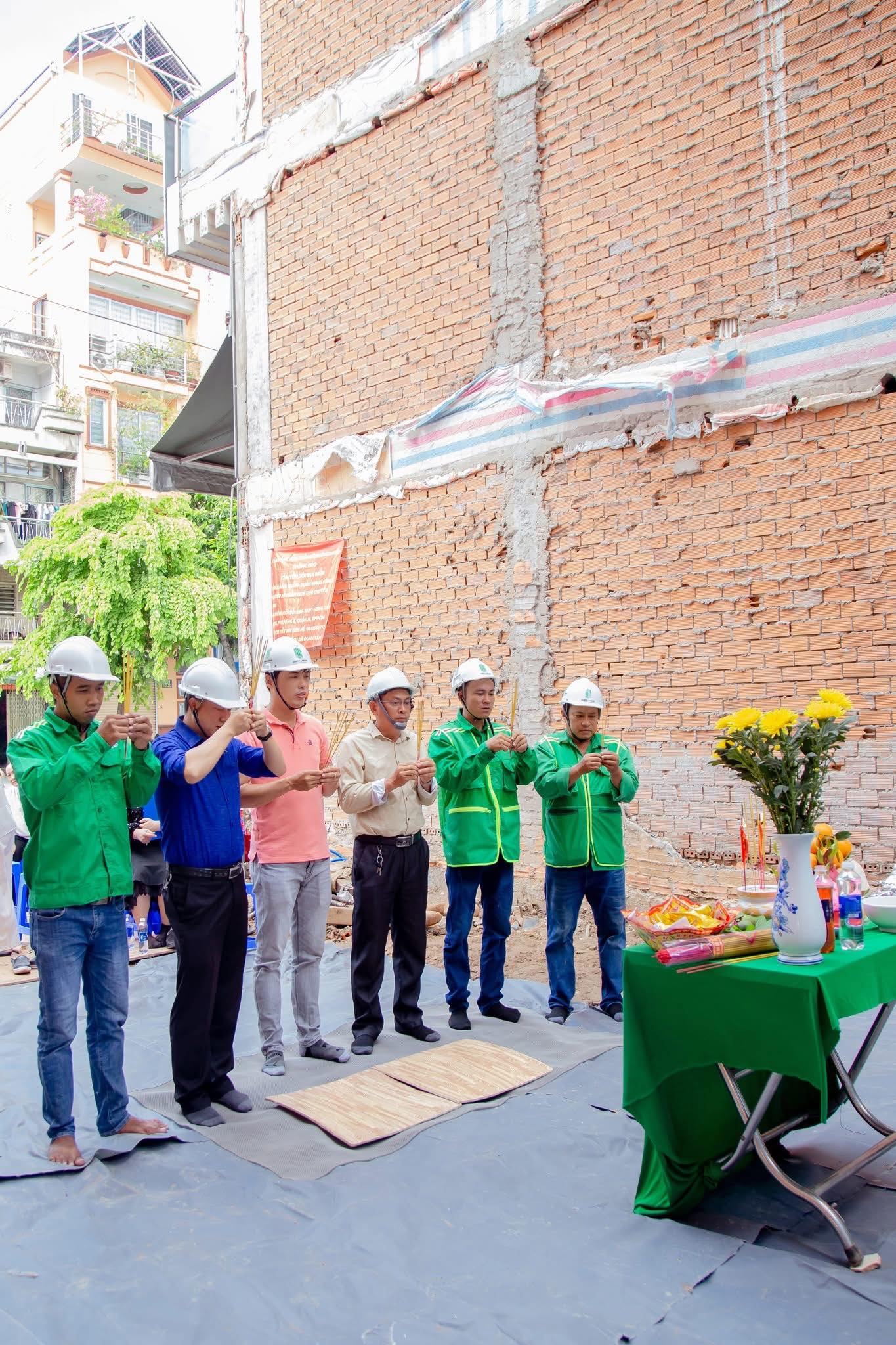 Lễ Động Thổ Công Trình Nhà Phố Tại Trần Quý Quận 11